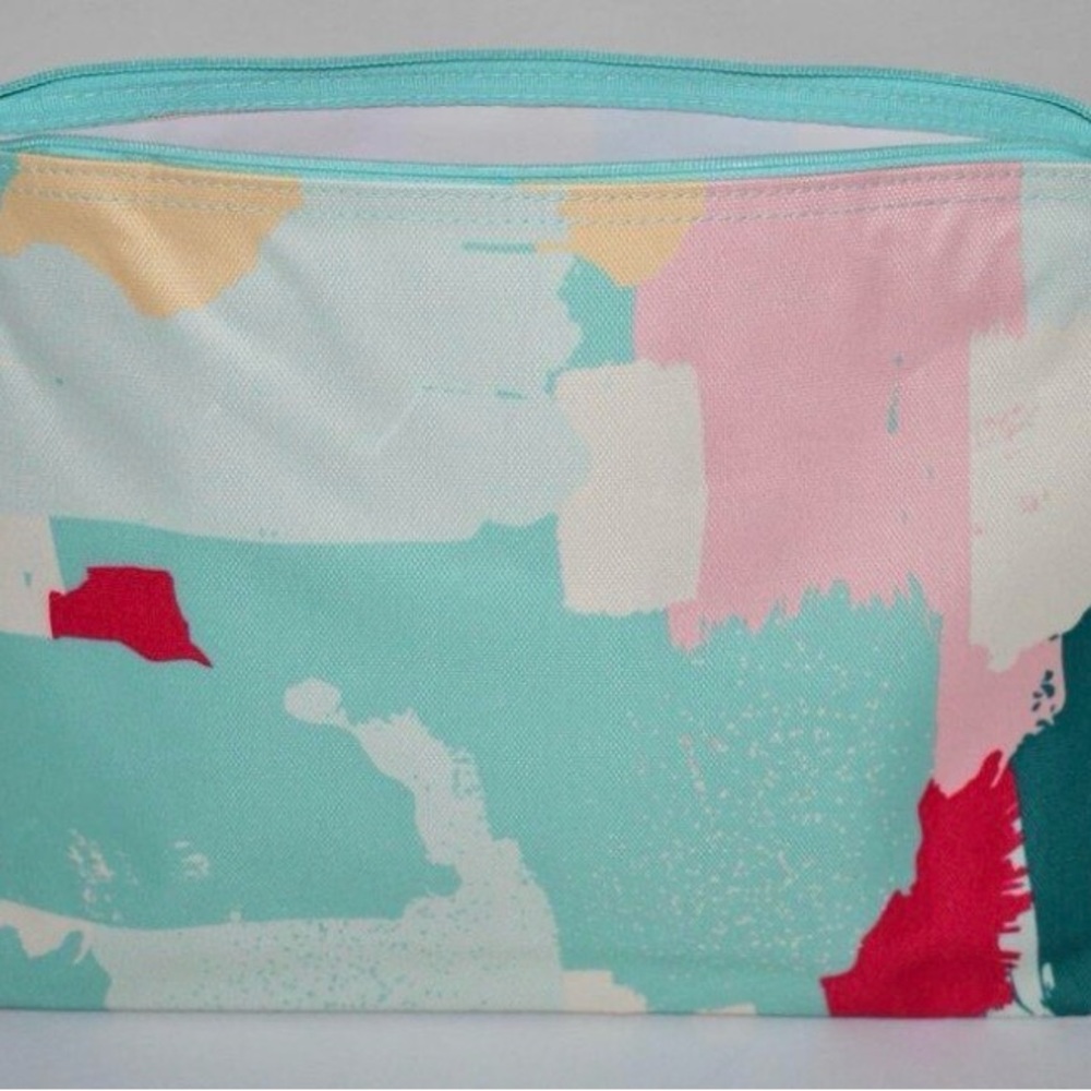NWT - Thirty-One Zipper Pouch - Painted Streaks